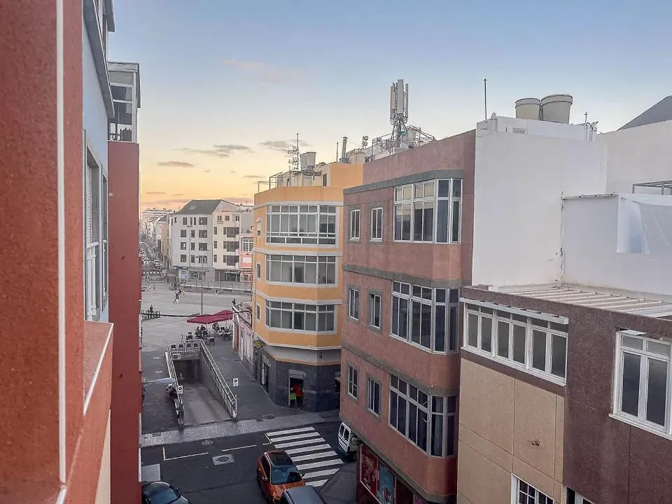 Apartamento Muy Luminoso En Playa De Las Canteras Las Palmas / Gran Canaria